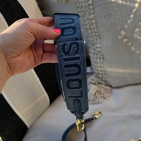 Louis Vuitton Navy Monogram Crossbody Bag - Picture 7 of 16